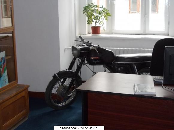 o noua Mobra 50 Super - Salutare nu mai ajutati - Prezentare motociclete, motorete si biciclete de colectie