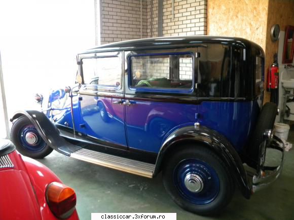 oldtimere Olanda - renault monastella - Din lumea larga