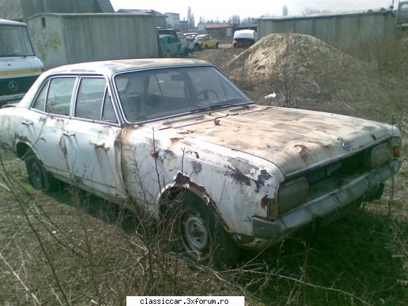 opelurile mele in general nu numai - se mai vad niste epave in departare - Prezentare masini