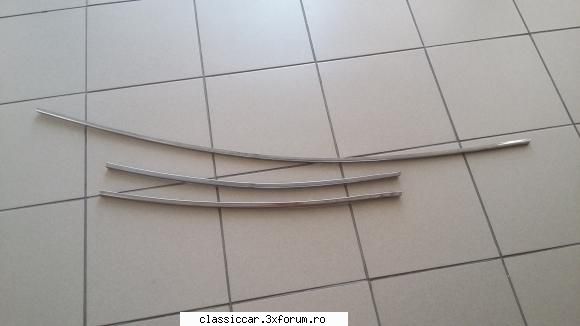 piese DACIA 1300 noi si sh - vand 1 buc ornament capota fata impreuna cu 3 - Vanzari  piese si accesorii