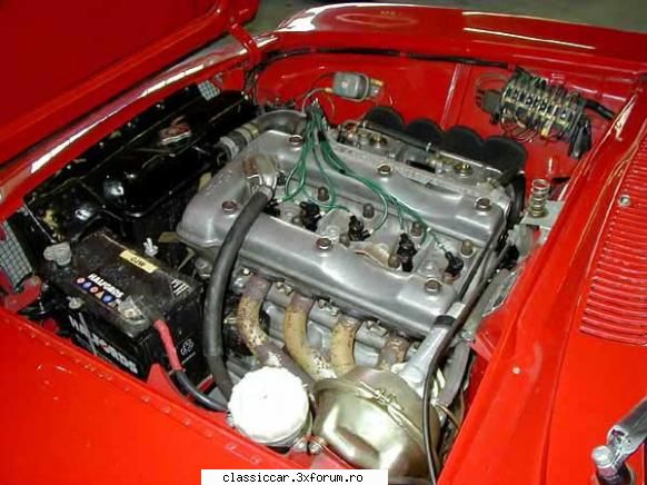 poze cu motoare vechi - un motor Alfa Romeo din 1965 - File de istorie