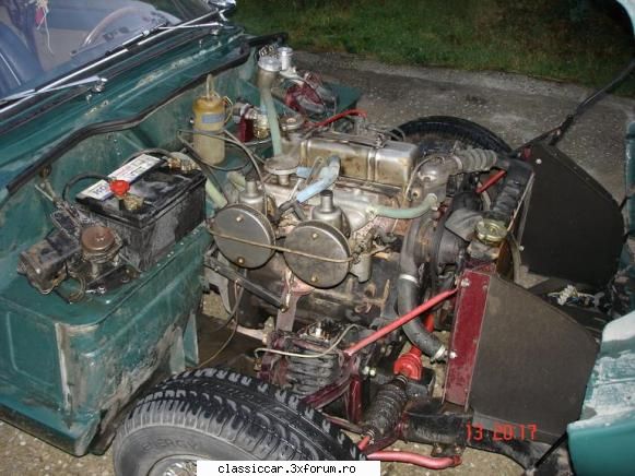 poze cu motoare vechi - motor Triumph Spitfire 1968 - File de istorie