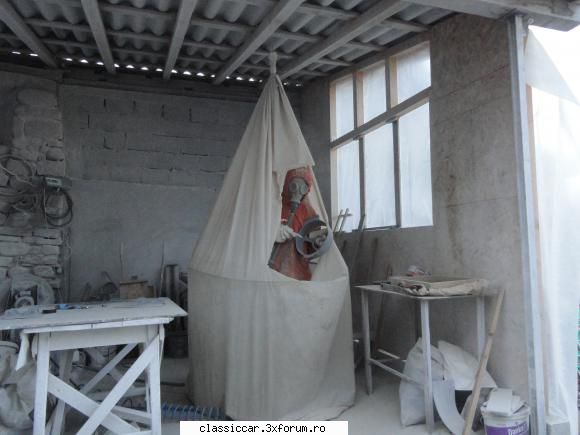 prezentare masini - aici cind sablam piesele - Prezentare masini