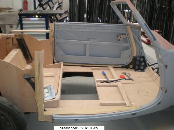 reconditionare IFA F8 Cabrio - Dupa care si o usa - Reconditionari si Restaurari
