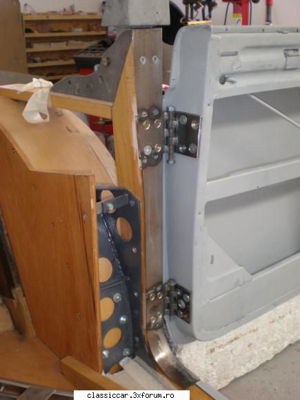 reconditionare IFA F8 Cabrio - Fixez satra pe masina - Reconditionari si Restaurari