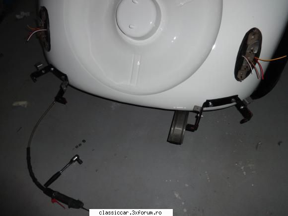 reconditionare IFA F8 Cabrio - Suporti bara spate montati. Urmeaza barile cand - Reconditionari si Restaurari