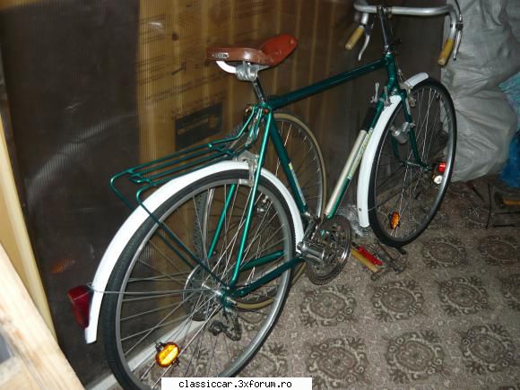 ukraina 92 - Scuze cu roata de spate ... era de - Prezentare motociclete, motorete si biciclete de colectie