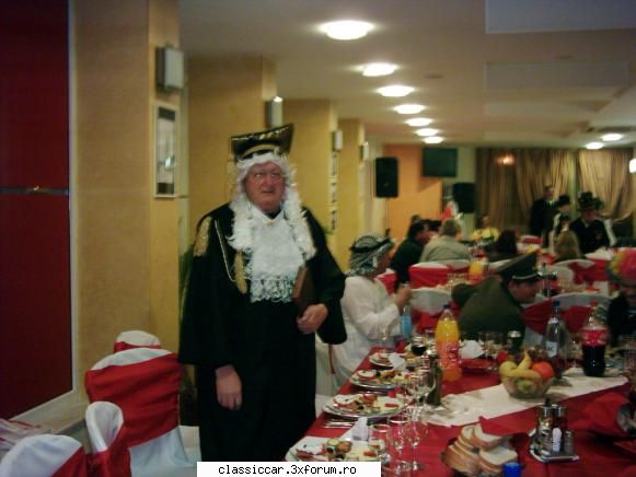 va salut de la Baia Mare - Intre doua vise,asa am avut costumatia mea la - Prezentare forumisti