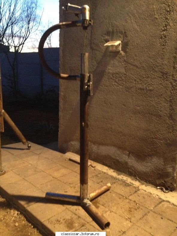 va salut si felicitari pentru forum . - sau la ciocanul pneumatic - Prezentare forumisti