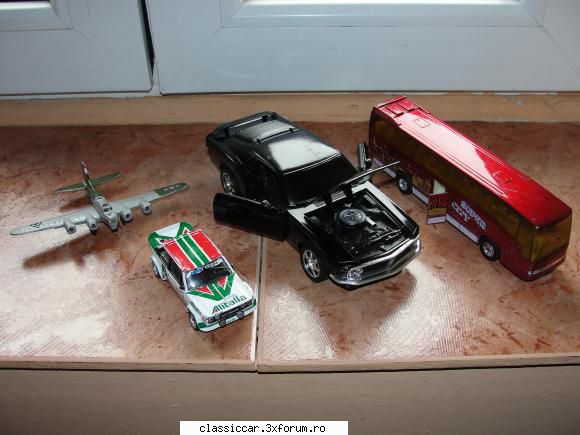 vand - Vand 6 masinute si un avion.Chevrolet Camaro - Modelism si machetute