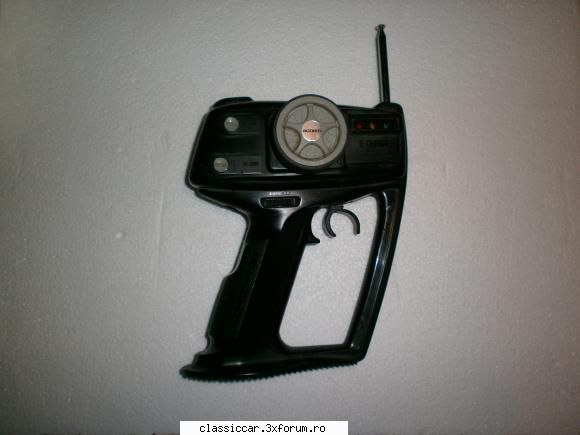 vand automodel Carson 1:10 - aceasta este telecomanda - Modelism si machetute
