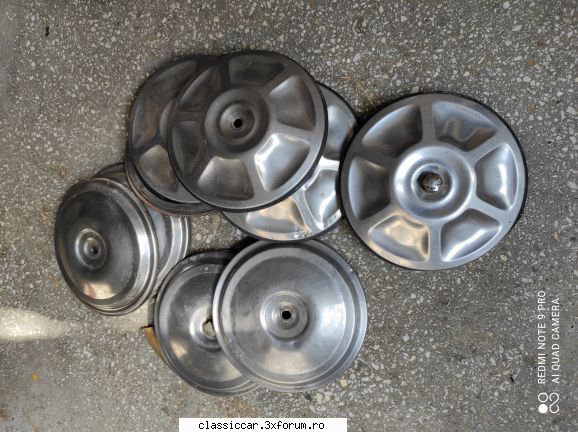 vand ornament roata dacia 1300 sau 1310 - capace roata ,ozn/testoasa 100lei - Vanzari  piese si accesorii