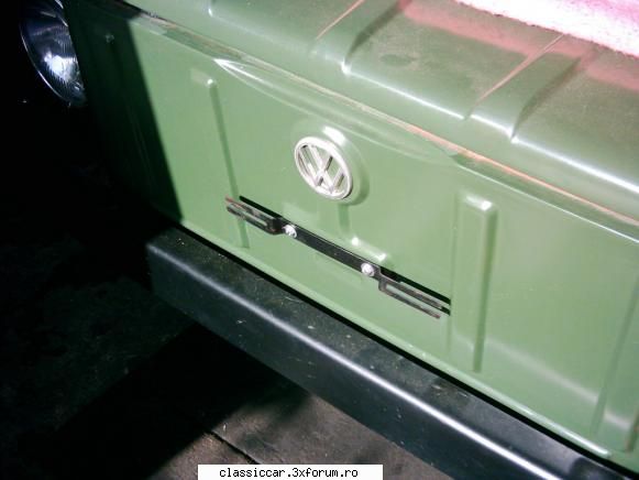 vw 181 ,alintat kubelwagen . - Are locas special si forma lui,cu inclinatie, in - Prezentare masini