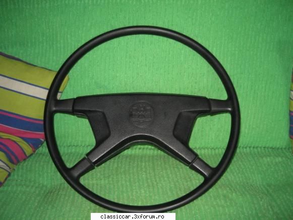 vw typ1 1300 - Volanul e cu sigla gofrata.Este ca la typ3 model - Prezentare masini