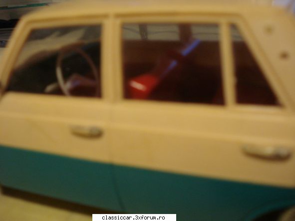 wartburg 353 scar� redus� - detalii : Din p�cate grila de aerisire de pe - Prezentare masini
